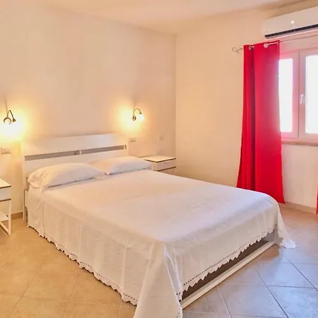 Aparthotel Isa-residence With Swimming-pool In At Only 500 M From The 3*