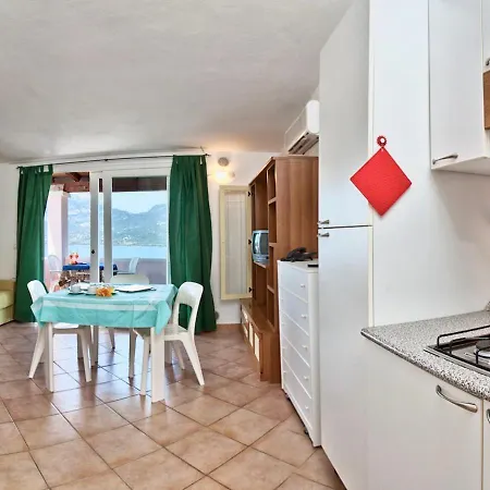 Aparthotel Isa-residence With Swimming-pool In At Only 500 M From The *