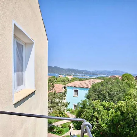 Isa-residence With Swimming-pool In At Only 500 M From The Porto Rotondo