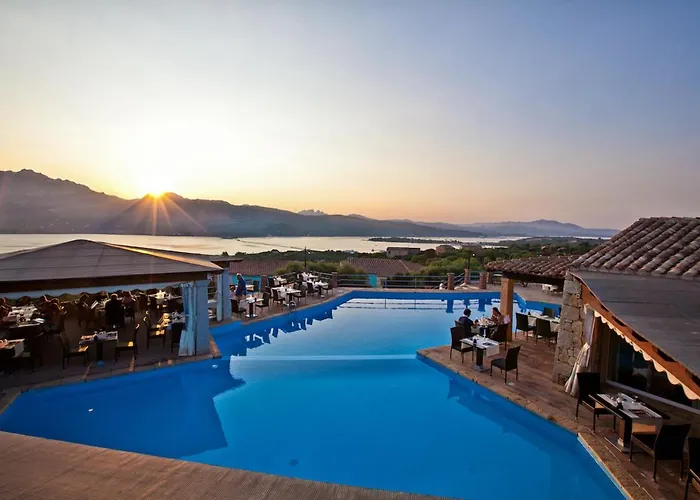 Aparthotel Isa-residence With Swimming-pool In At Only 500 M From The