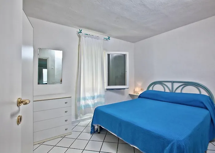 Isa-residence With Swimming-pool In At Only 500 M From The Aparthotel Porto Rotondo