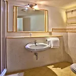 شقة فندقية Isa-residence With Swimming-pool In At Only 500 M From The