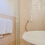 Isa-residence With Swimming-pool In At Only 500 M From The Aparthotel