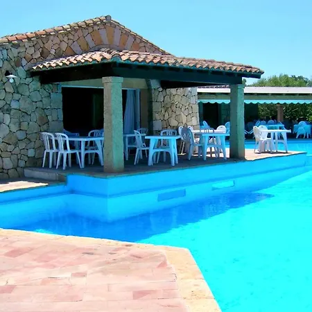 Isa-residence With Swimming-pool In At Only 500 M From The