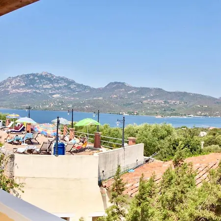 Isa-residence With Swimming-pool In At Only 500 M From The Porto Rotondo