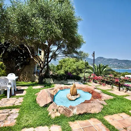 Isa-residence With Swimming-pool In At Only 500 M From The Aparthotel Porto Rotondo