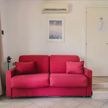 Isa-residence With Swimming-pool In At Only 500 M From The