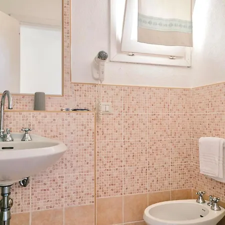 Isa-residence With Swimming-pool In At Only 500 M From The 3* Porto Rotondo