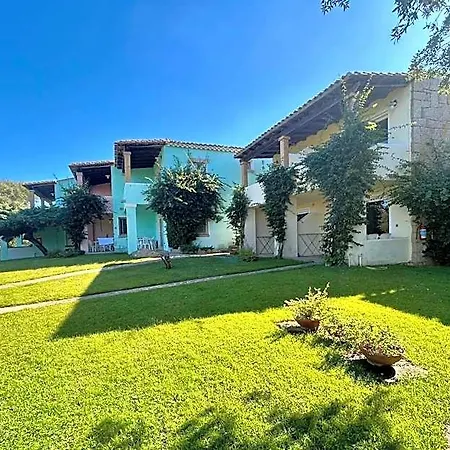 מלון דירות Isa-residence With Swimming-pool In At Only 500 M From The