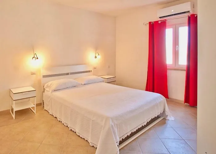 Aparthotel Isa-residence With Swimming-pool In At Only 500 M From The 3*